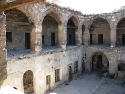 TAŞHAN (Hoca Üveys Hanı)