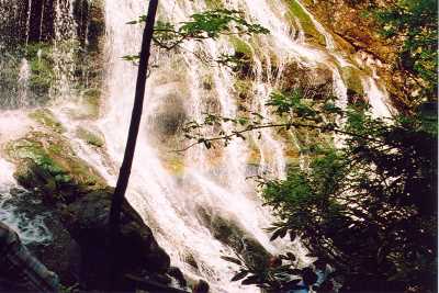 GÜZELDERE ŞELALESİ