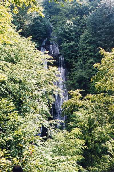 GÜZELDERE ŞELALESİ