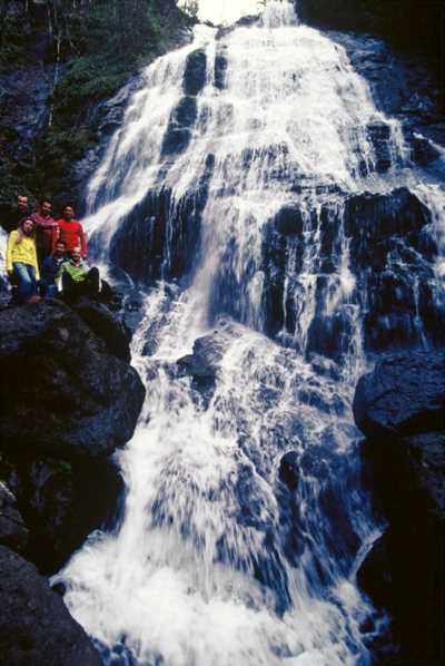 GÜZELDERE ŞELALESİ