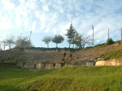 Konuralp Antik Tiyatro