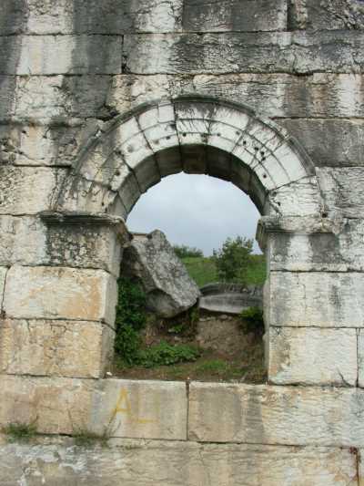Konuralp Antik Tiyatro