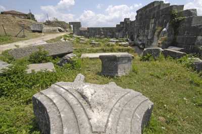 Konuralp Antik Tiyatro