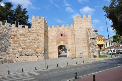 Hisar (Saltanat) Kapısı Osmangazi/Bursa, Bursa Valiliği arşivinden 2012 yılında alınmıştır.