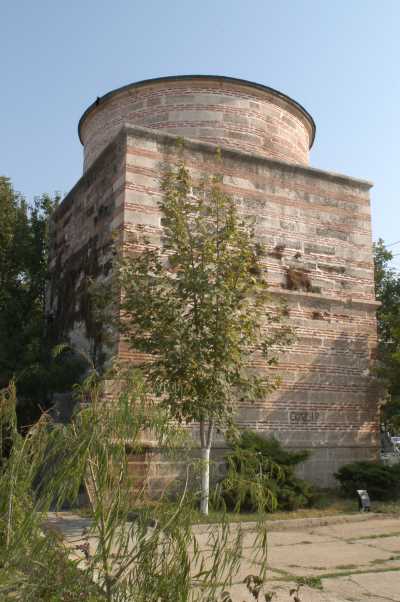 Lüleburgaz Zindan Baba Türbesi (14.y.y.)