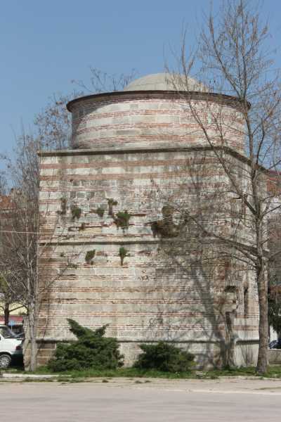 Lüleburgaz Zindan Baba Türbesi (14.y.y.)