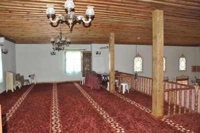 Akçakoca Camii ( Dere Camii )