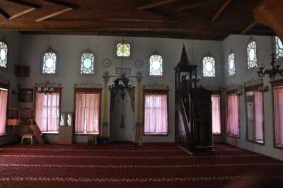 Akçakoca Camii ( Dere Camii )