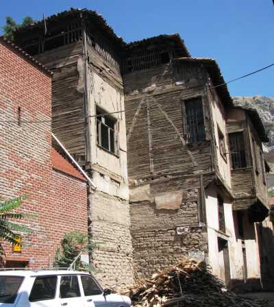 Ali Tusi Türbesi Yanındaki Ev - Necati Doğdaş Evi 