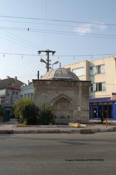 Babaeski Dördüzlü (Dört Yüzlü) Çeşme
