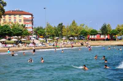 Mavi Bayraklı Altın Kemer Plajı