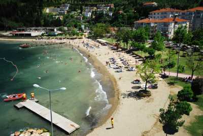 Mavi Bayraklı Altın Kemer Plajı