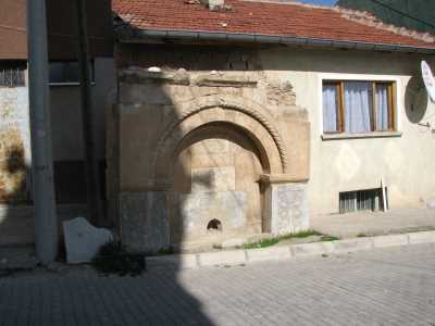 ŞIHLAR (AĞILÖNÜ) ÇEŞME (BOLVADİN) Afyonkarahisar İl Kültür ve Turizm Müdürlüğü Arşivi-Metin ÜNAL