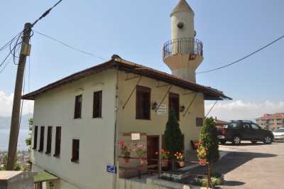 Hacı Ayvaz Camii