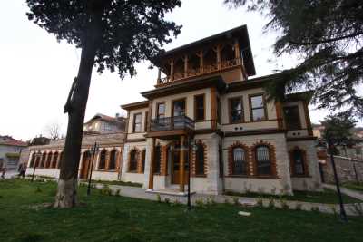 Sırrı Paşa Konağı
