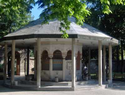 Pertev Mehmet Paşa (Yeni Cuma) Camii ve Külliyesi