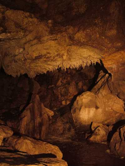 Sarıkaya Mağarası