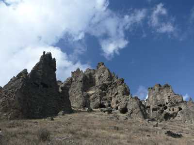 SAKAELİ KAYA YERLEŞİMLERİ*

*ÇANKIRI İL KÜLTÜR VE TURİZM MÜDÜRLÜĞÜ (2007)

*FOTOĞRAF : M.KEMAL KARATATAR