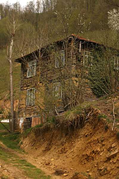 Harmankaya Şelalesi