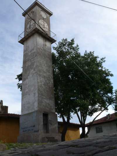 SAAT KULESİ 

* İL KÜLTÜR VE TURİZM MÜDÜRÜLÜĞÜ (2005)

* FOTOĞRAF: M.KEMAL KARATATAR