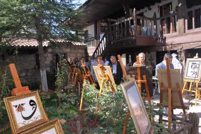 ÇİVİTÇİOĞLU MEDRESE BAHÇESİNDE RESİM SERGESİ*

*İL KÜLTÜR VE TURİZM MÜDÜRLÜĞÜ (2013)

*FOTOĞRAF : M.KEMAL KARATATAR