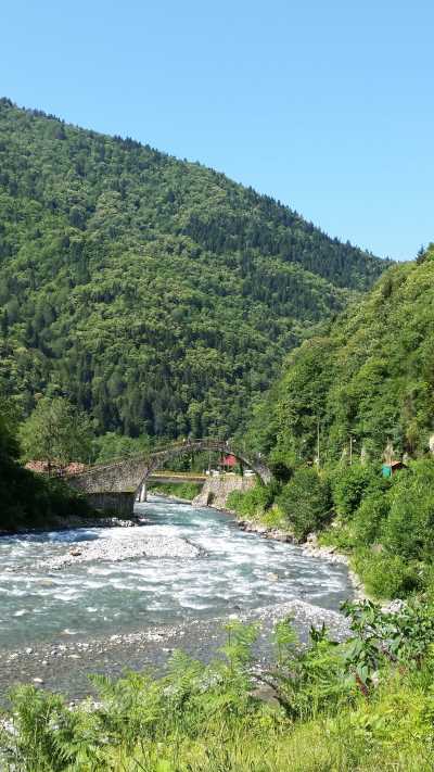 Şenyuva köprüsü Kaynak: Rize İl Kültür ve Turizm Müdürlüğü Fotoğraf Arşivi