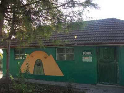 Karakamış Türbesi