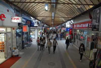 Uzun Çarşı 