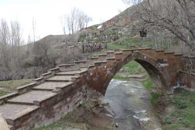 AHLAT-EMİR BAYINDIR KÖPRÜSÜ