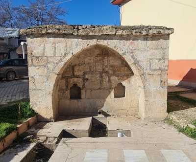 Çeşme (Hankendi Beldesi Doğan Sokak)