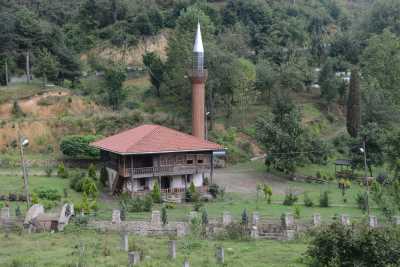 Hemşin Köyü Camii