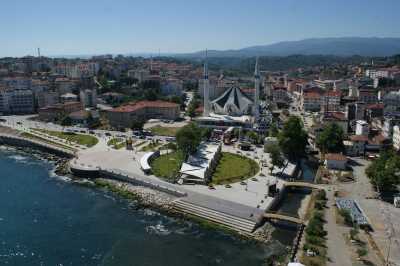 Akçakoca Merkez Camii