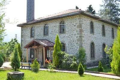 Uğurlu Köyü Yeni Meze Camii