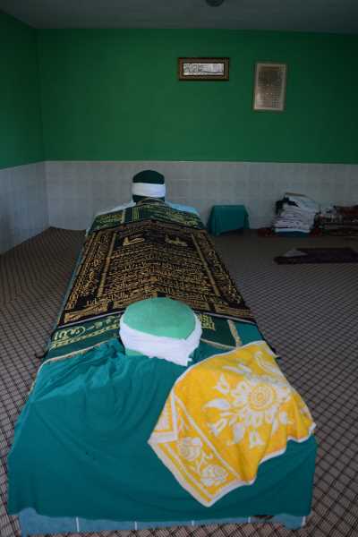 Yabalı Dede Mehmet Efendi Türbesi