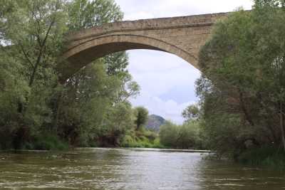 AKBAŞ KÖPRÜSÜ

* İL KÜLTÜR VE TURİZM MÜDÜRLÜĞÜ (2012)
* FOTOĞRAF : M.KEMAL KARATATAR